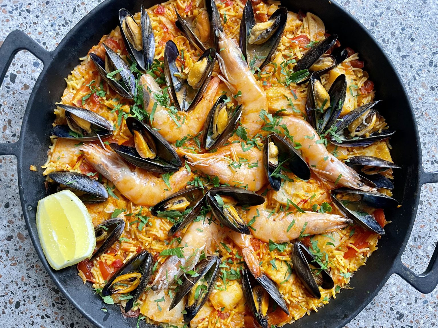 seafood-fideu-outback-barbecues