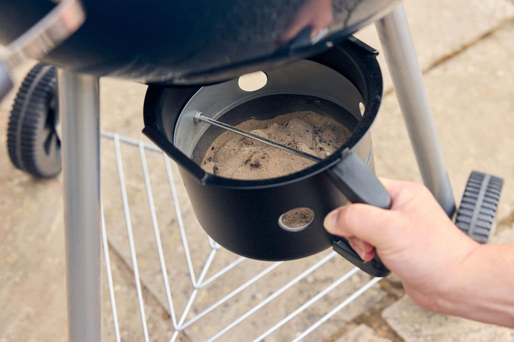 Comet Charcoal Kettle Red